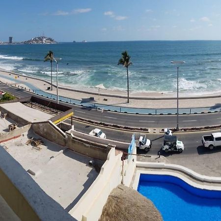 Hotel Playa Maria Масатлан Екстериор снимка