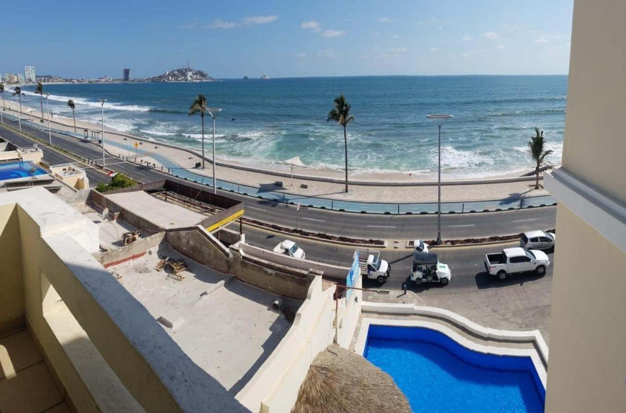 Hotel Playa Maria Масатлан Екстериор снимка