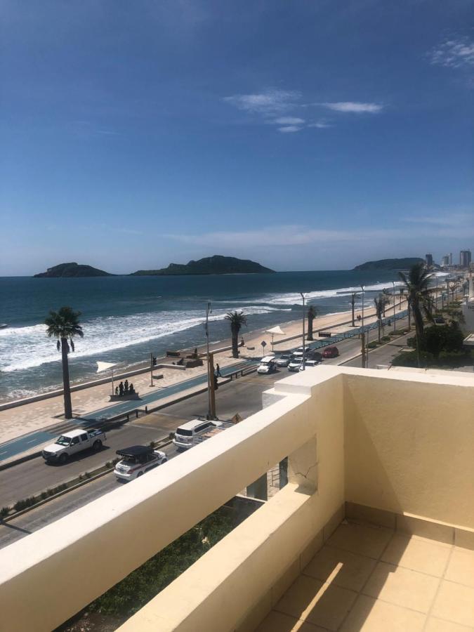 Hotel Playa Maria Масатлан Екстериор снимка