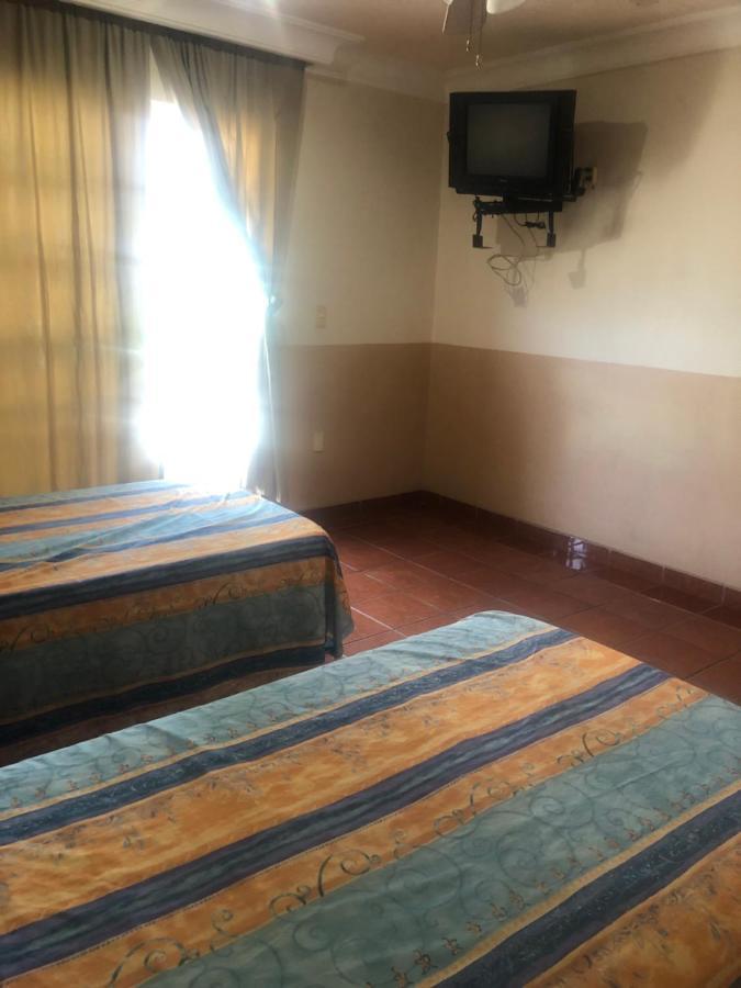 Hotel Playa Maria Масатлан Екстериор снимка